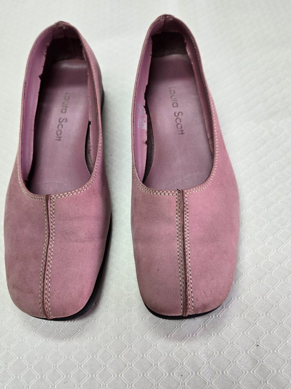 Laura Scott Pink Leather Flats/Slip Ons